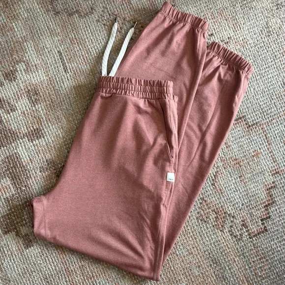 VUORI
WOMEN'S PERFORMANCE JOGGER - Picture 2 of 8